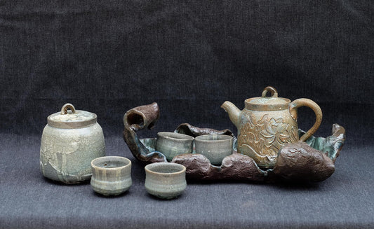 Céramique Céleste - The Lunar Bloom Tea Ceremony Set