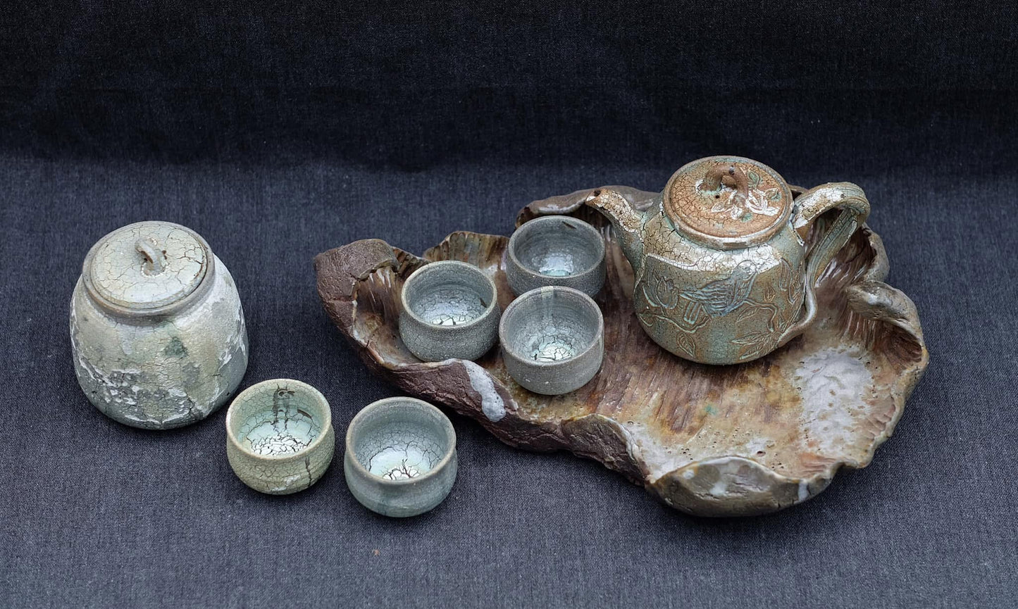 Céramique Céleste - The Lunar Bloom Tea Ceremony Set